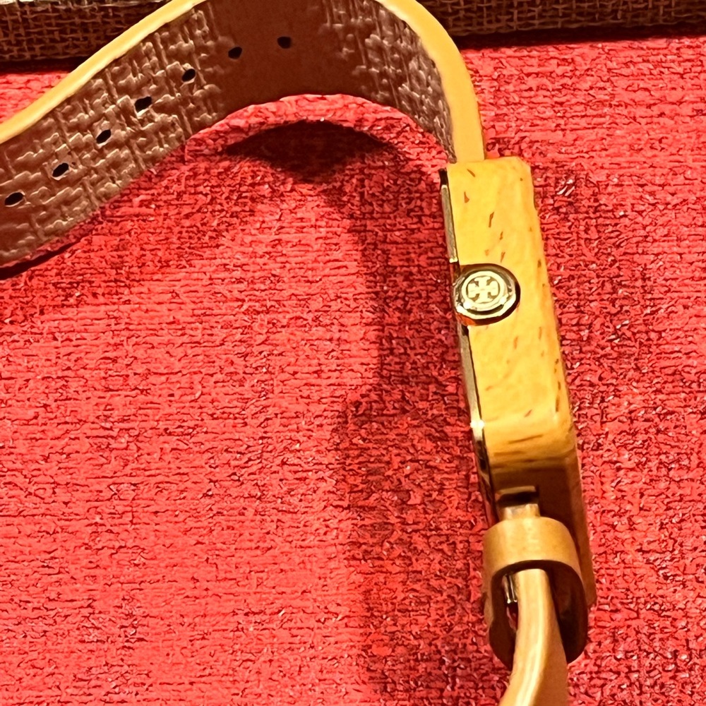 TORY BURCH AUTHENTIC ‘LIZZIE’ SQUARE FAUX WOOD DESIGN GENUINE LEATHER WATCH - Picture 12 of 17